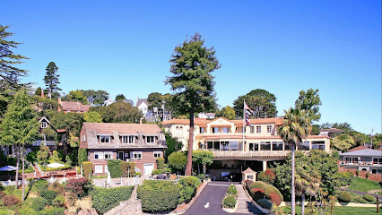 Alta Mira Recovery Center LLC facility photo