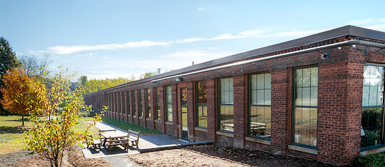 Coles Place facility photo
